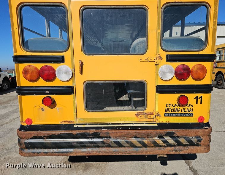 image for item DK0529 2002 International 3800 school bus