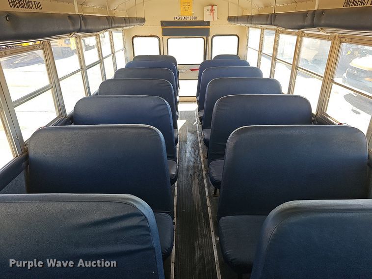 image for item DK0529 2002 International 3800 school bus