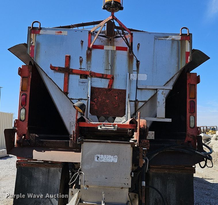 image for item DM1511 1997 International 4900 dump truck