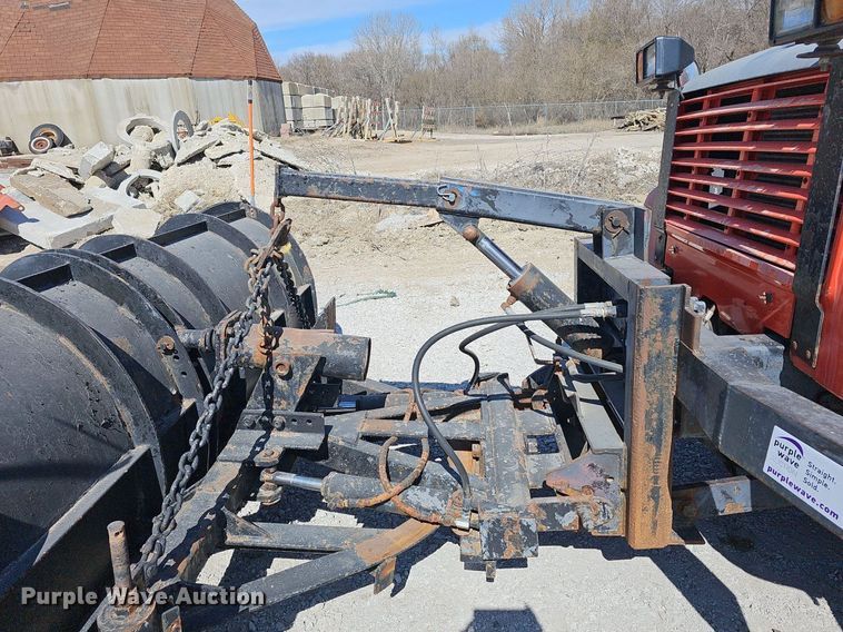 image for item DM1511 1997 International 4900 dump truck