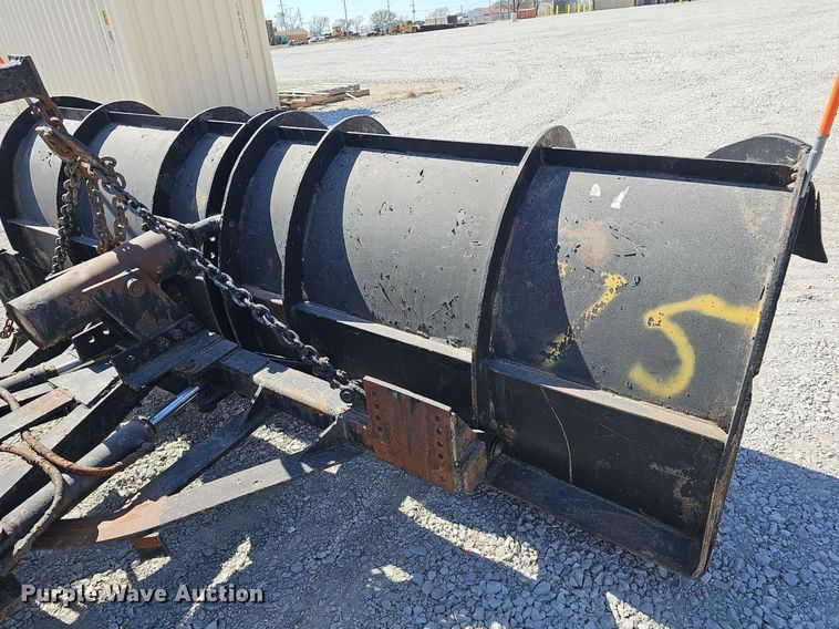 image for item DM1511 1997 International 4900 dump truck