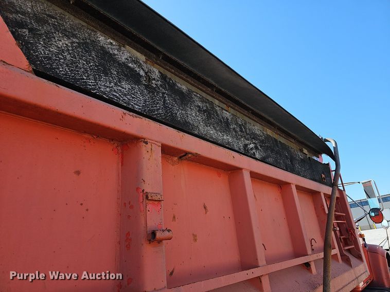 image for item DM1511 1997 International 4900 dump truck