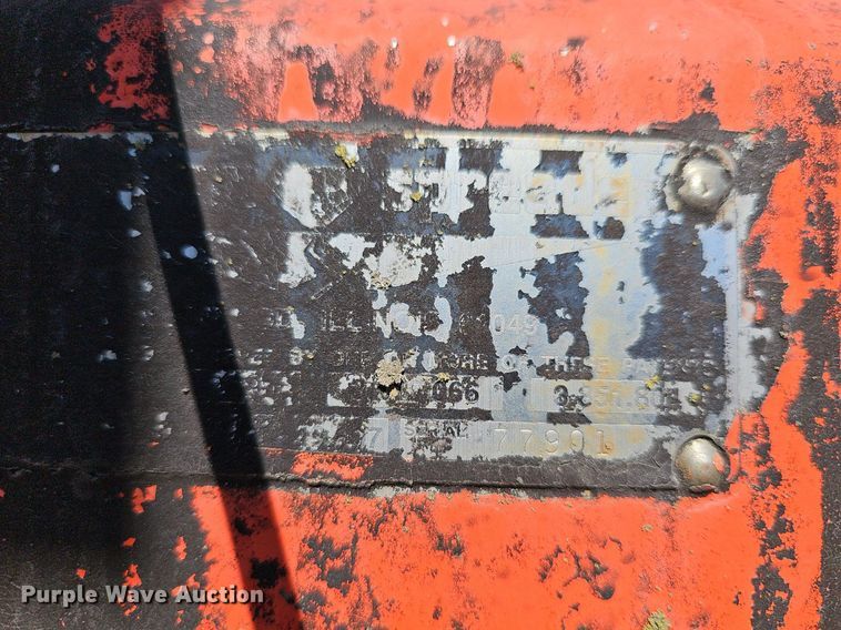 image for item DM1511 1997 International 4900 dump truck