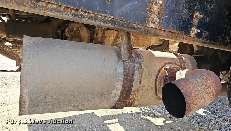 image for item DM1511 1997 International 4900 dump truck