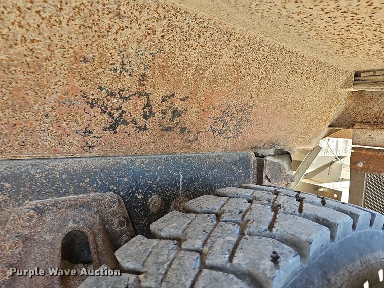 image for item DM1511 1997 International 4900 dump truck