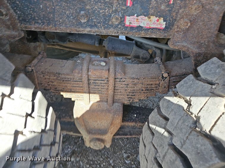 image for item DM1511 1997 International 4900 dump truck