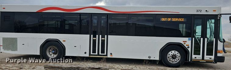 image for item DM1516 2011 Gillig G27B102N4 transit bus