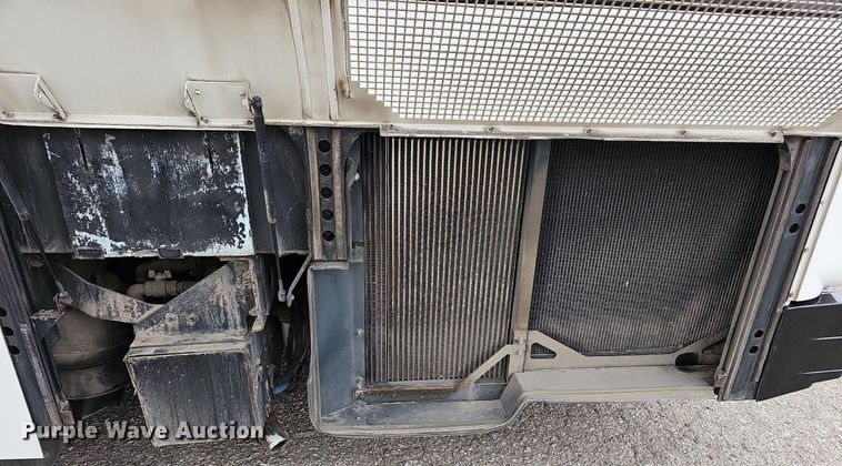 image for item DM1516 2011 Gillig G27B102N4 transit bus