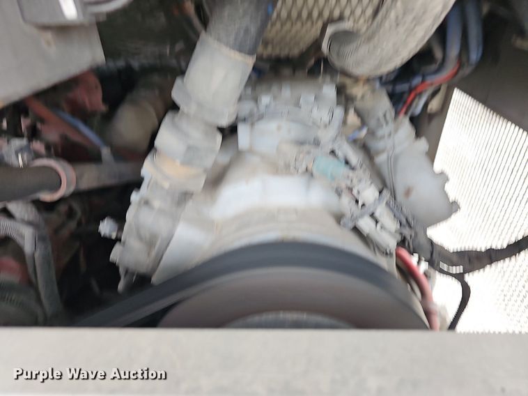 image for item DM1516 2011 Gillig G27B102N4 transit bus