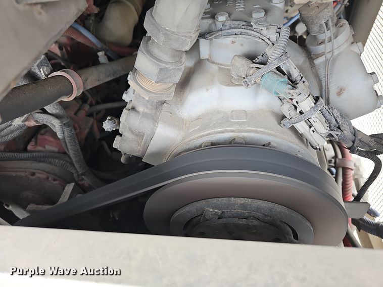 image for item DM1516 2011 Gillig G27B102N4 transit bus