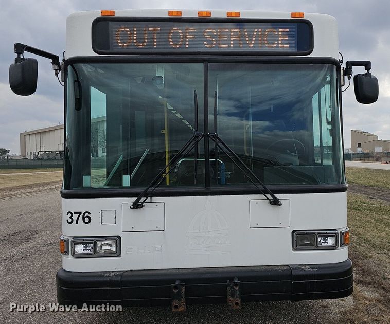 image for item DM1517 2011 Gillig G27B102N4 transit bus