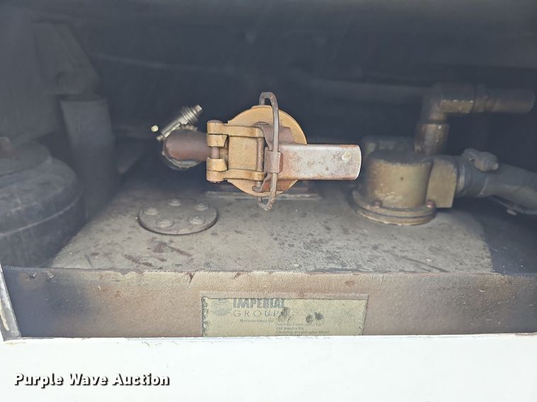 image for item DM1517 2011 Gillig G27B102N4 transit bus