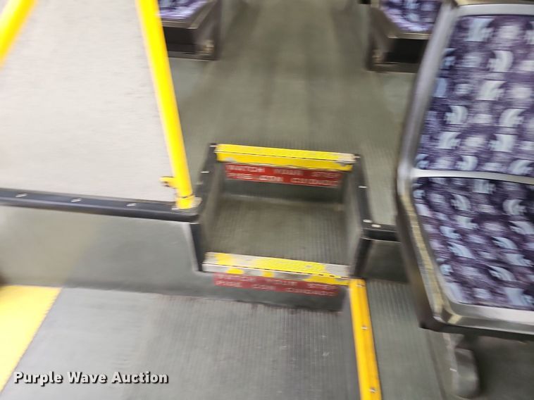 image for item DM1517 2011 Gillig G27B102N4 transit bus