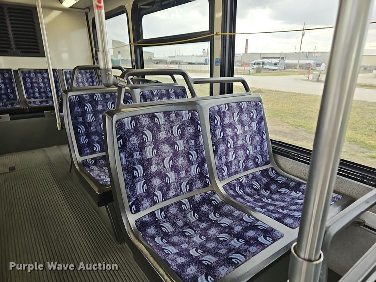 image for item DM1517 2011 Gillig G27B102N4 transit bus