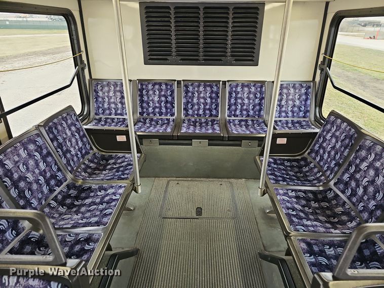 image for item DM1517 2011 Gillig G27B102N4 transit bus