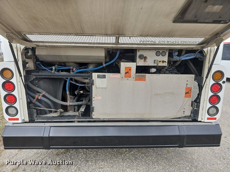 image for item DM1517 2011 Gillig G27B102N4 transit bus