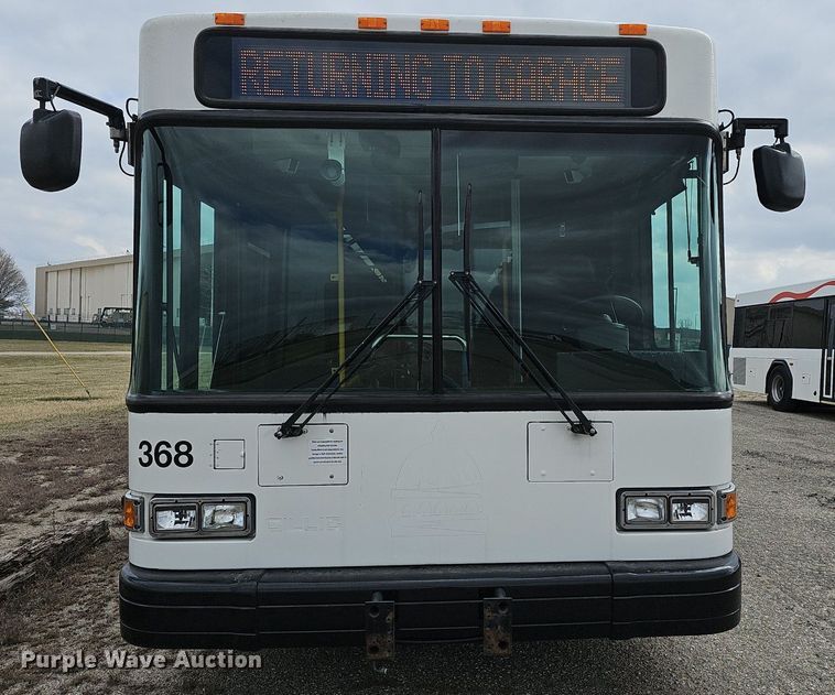 image for item DM1518 2011 Gillig G27B102N4 transit bus