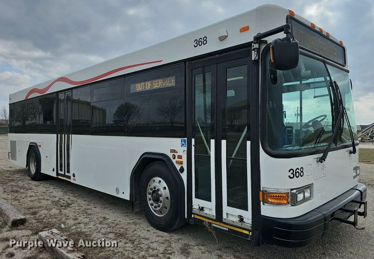 image for item DM1518 2011 Gillig G27B102N4 transit bus