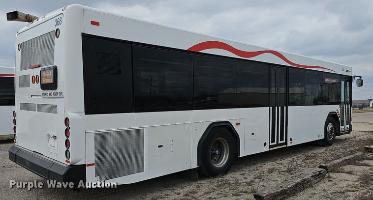 image for item DM1518 2011 Gillig G27B102N4 transit bus