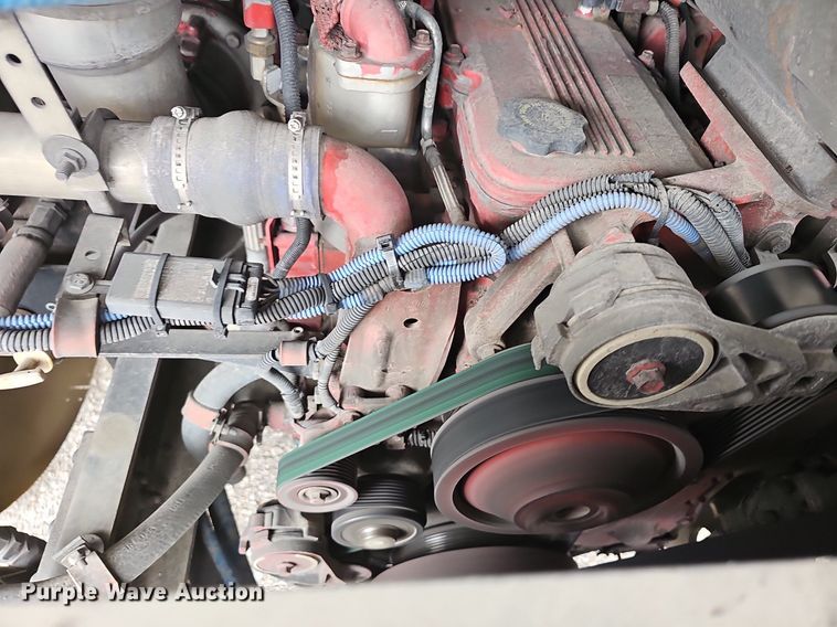 image for item DM1518 2011 Gillig G27B102N4 transit bus