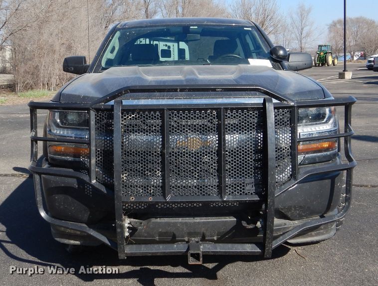 image for item DM1519 2018 Chevy  Silverado 1500 Crew Cab pickup truck