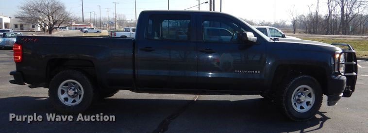 image for item DM1519 2018 Chevy  Silverado 1500 Crew Cab pickup truck