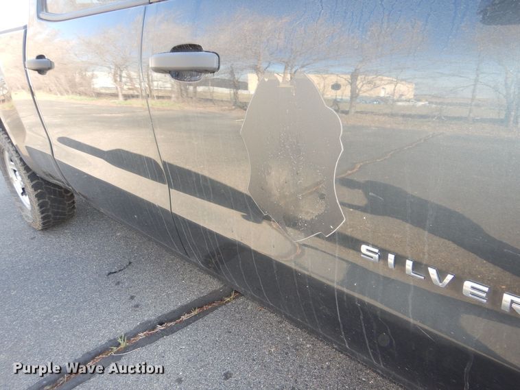 image for item DM1519 2018 Chevy  Silverado 1500 Crew Cab pickup truck