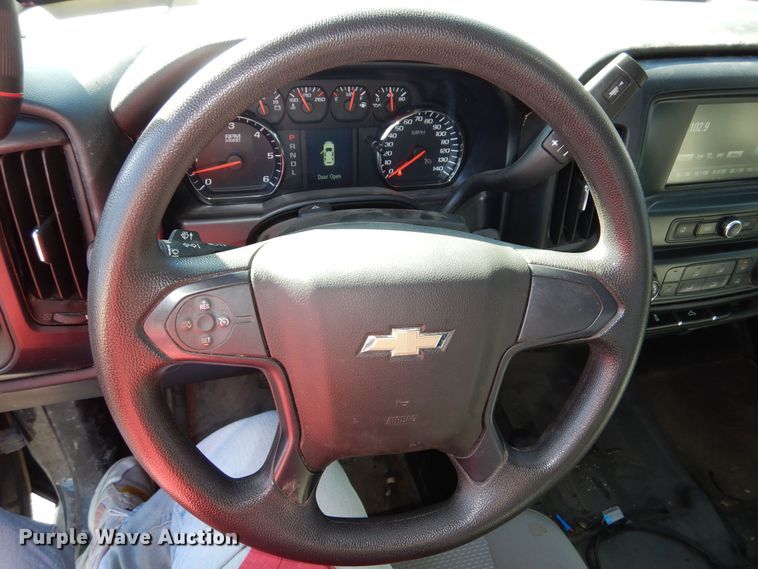 image for item DM1519 2018 Chevy  Silverado 1500 Crew Cab pickup truck