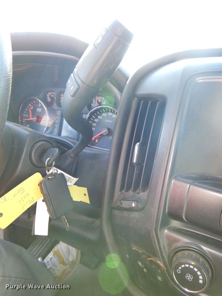 image for item DM1519 2018 Chevy  Silverado 1500 Crew Cab pickup truck