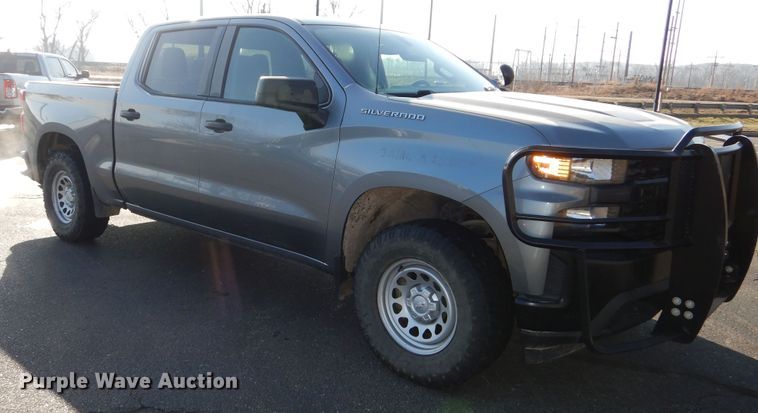 image for item DM1520 2019 Chevrolet Silverado 1500 Crew Cab pickup truck