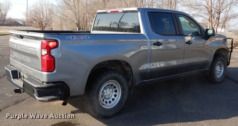 image for item DM1520 2019 Chevrolet Silverado 1500 Crew Cab pickup truck