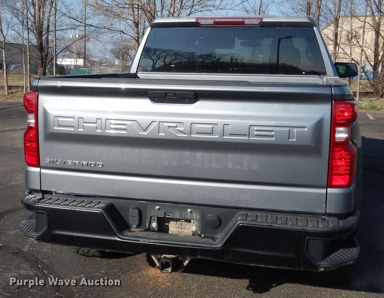 image for item DM1520 2019 Chevrolet Silverado 1500 Crew Cab pickup truck