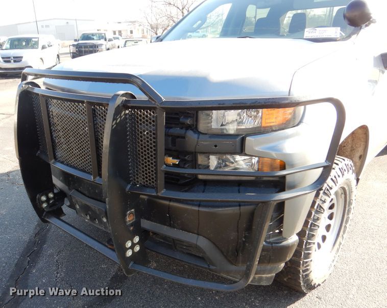 image for item DM1520 2019 Chevrolet Silverado 1500 Crew Cab pickup truck