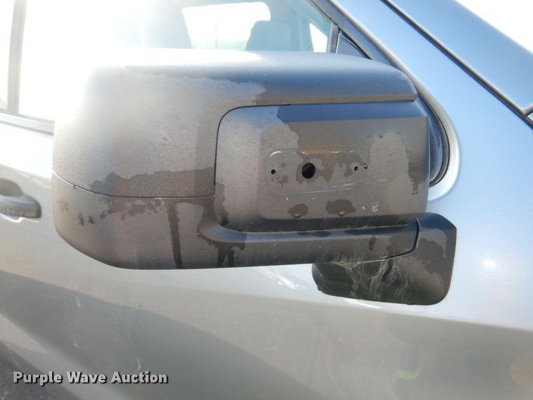 image for item DM1520 2019 Chevrolet Silverado 1500 Crew Cab pickup truck