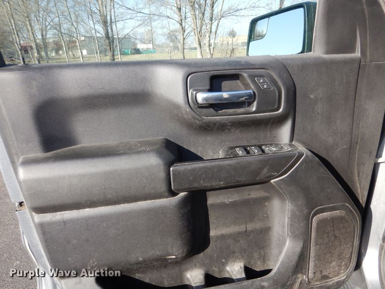 image for item DM1520 2019 Chevrolet Silverado 1500 Crew Cab pickup truck