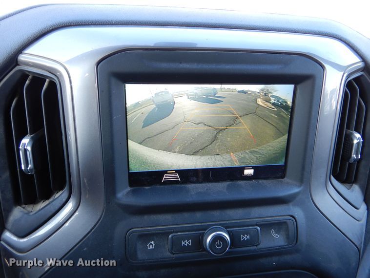 image for item DM1520 2019 Chevrolet Silverado 1500 Crew Cab pickup truck