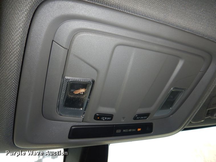 image for item DM1520 2019 Chevrolet Silverado 1500 Crew Cab pickup truck