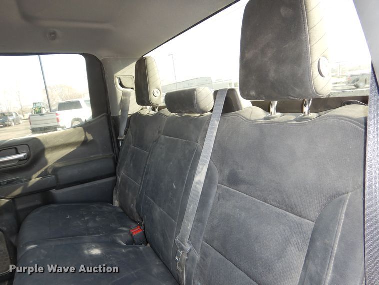 image for item DM1520 2019 Chevrolet Silverado 1500 Crew Cab pickup truck