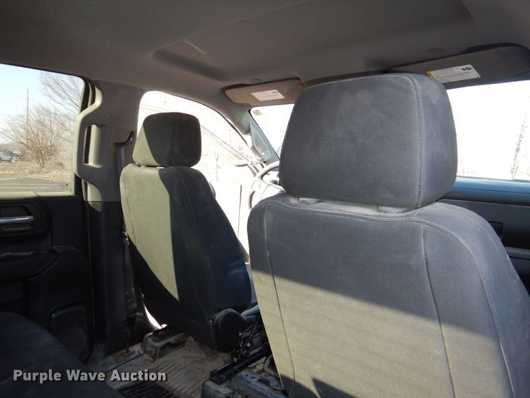 image for item DM1520 2019 Chevrolet Silverado 1500 Crew Cab pickup truck