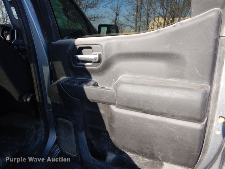 image for item DM1520 2019 Chevrolet Silverado 1500 Crew Cab pickup truck