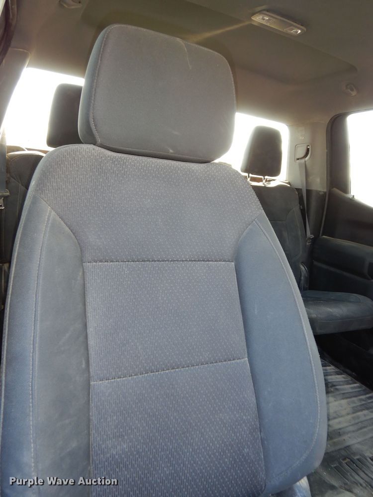 image for item DM1520 2019 Chevrolet Silverado 1500 Crew Cab pickup truck