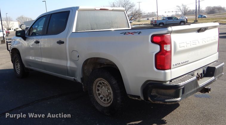 image for item DM1521 2020 Chevrolet  Silverado 1500 Crew Cab pickup truck