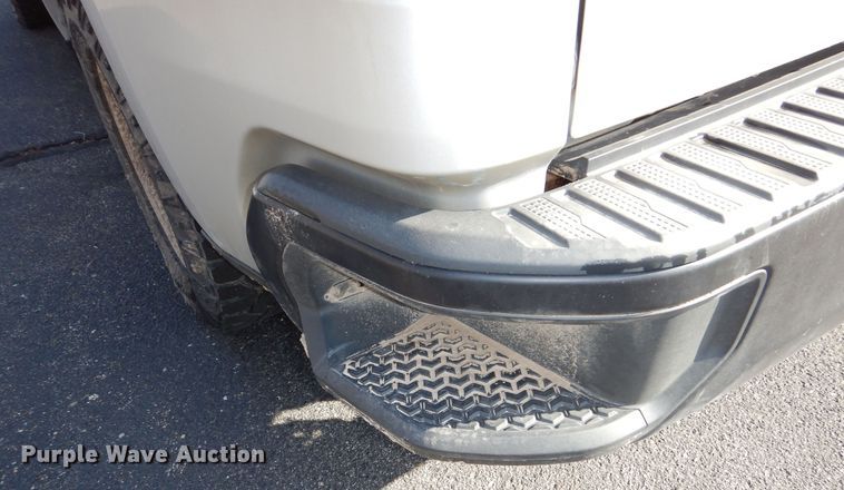 image for item DM1521 2020 Chevrolet  Silverado 1500 Crew Cab pickup truck