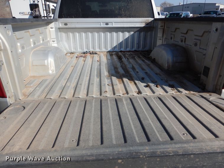 image for item DM1521 2020 Chevrolet  Silverado 1500 Crew Cab pickup truck