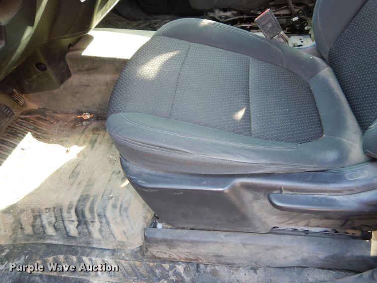 image for item DM1521 2020 Chevrolet  Silverado 1500 Crew Cab pickup truck