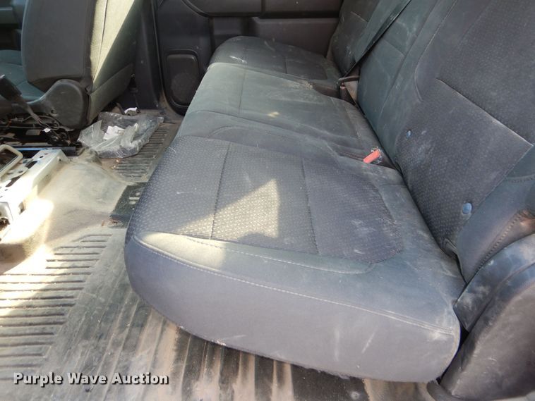 image for item DM1521 2020 Chevrolet  Silverado 1500 Crew Cab pickup truck