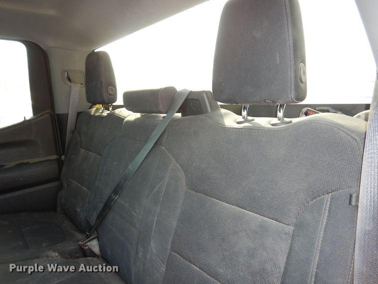 image for item DM1521 2020 Chevrolet  Silverado 1500 Crew Cab pickup truck