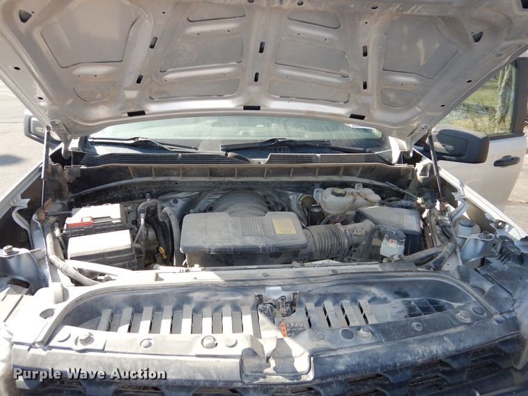 image for item DM1521 2020 Chevrolet  Silverado 1500 Crew Cab pickup truck