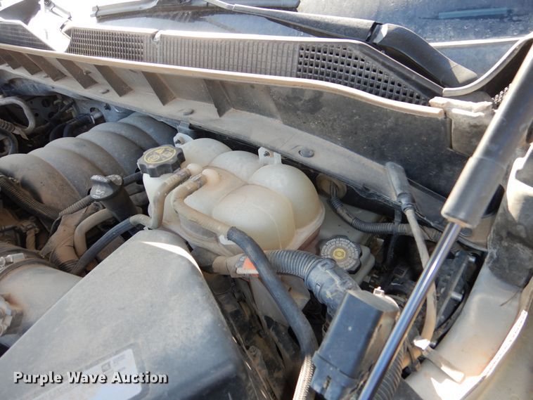 image for item DM1521 2020 Chevrolet  Silverado 1500 Crew Cab pickup truck