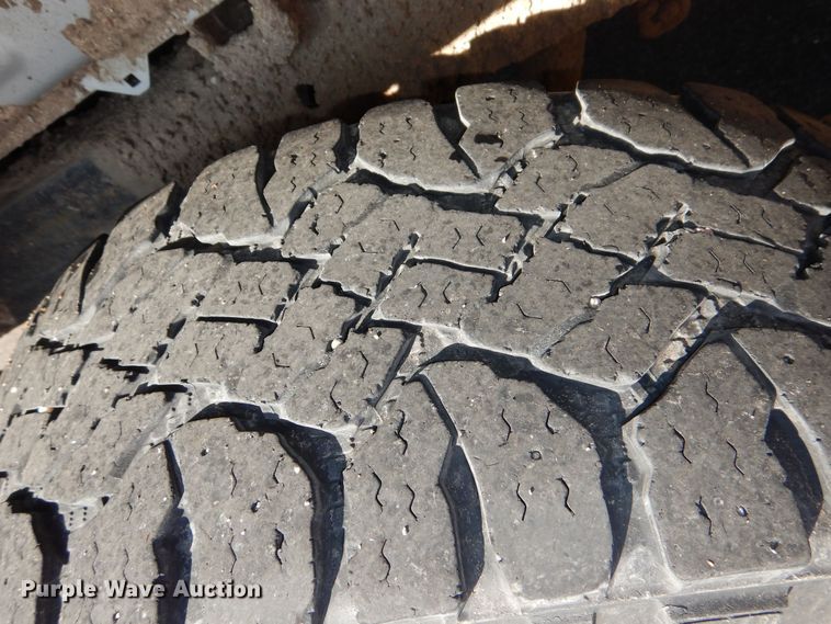 image for item DM1521 2020 Chevrolet  Silverado 1500 Crew Cab pickup truck